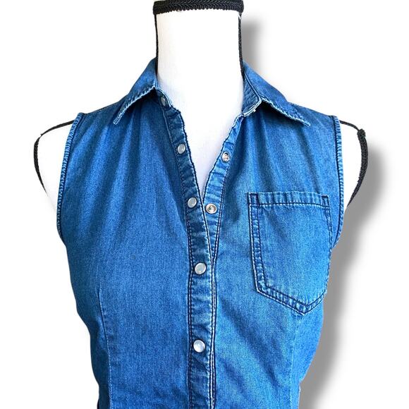 VNTG Forever 21 Sleeveless Cropped Tie Front Chambray Shirt Sz XS Pearl Snap - Picture 2 of 9